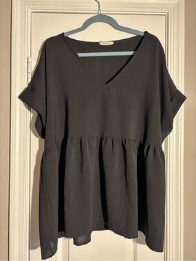 Entro Black V-Neck Babydoll Top size 1X